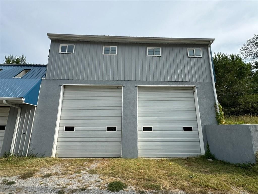 8900 E US 24 Highway — photo 4