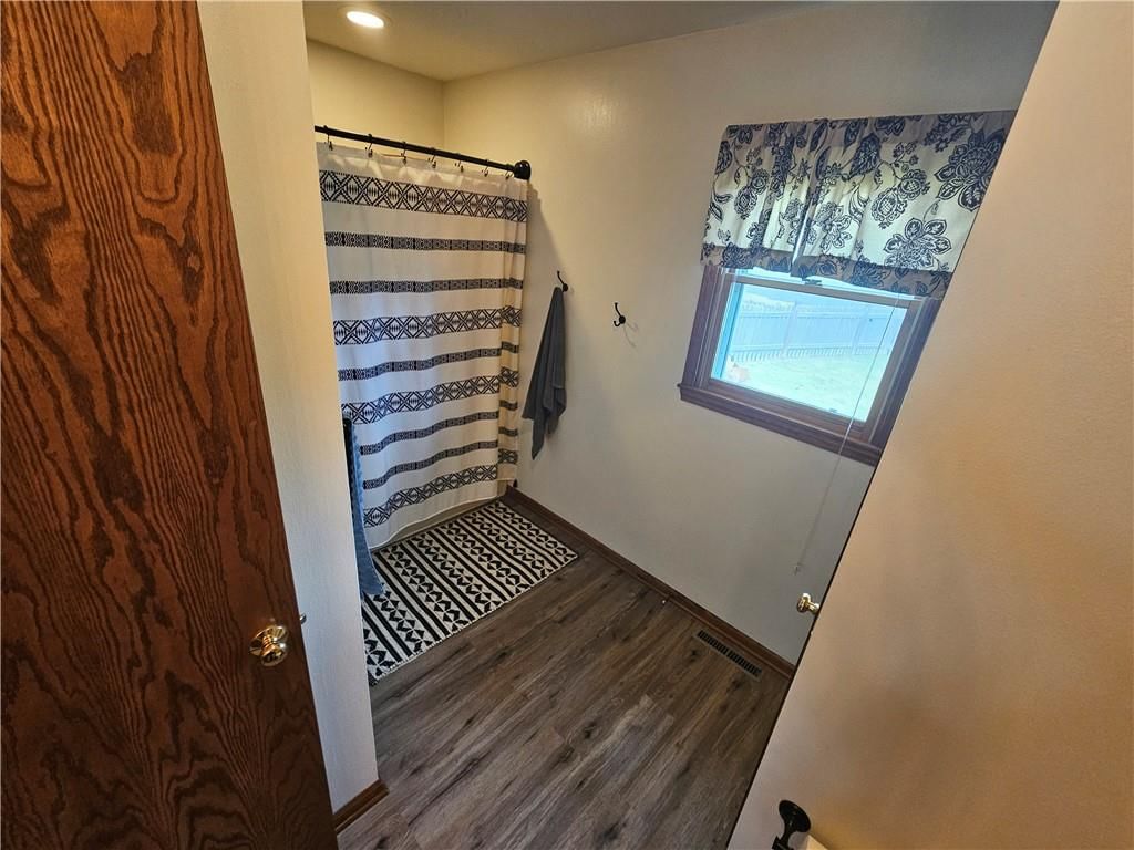 321 Caroline Drive — photo 12