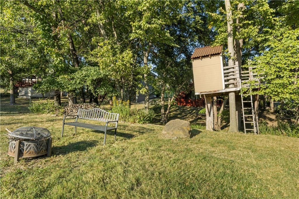 7808 NW Seymour Court — photo 28