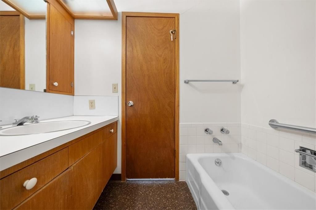 2457 Jasu Drive — photo 19