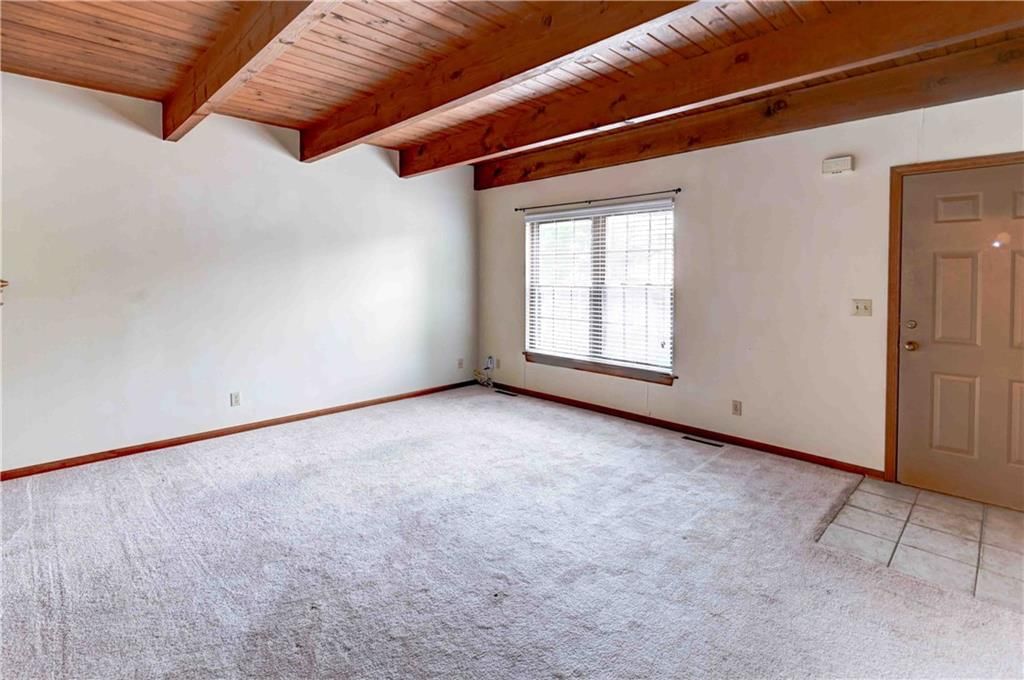 7034 NW Fisk Court — photo 3