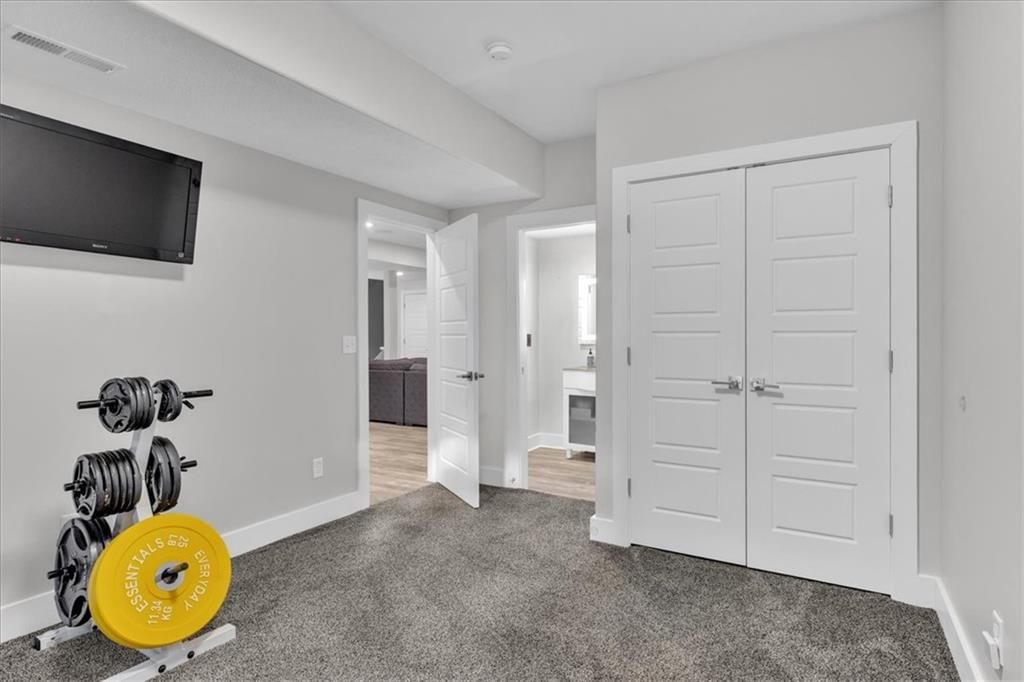 1809 SW Blackstone Place — photo 38