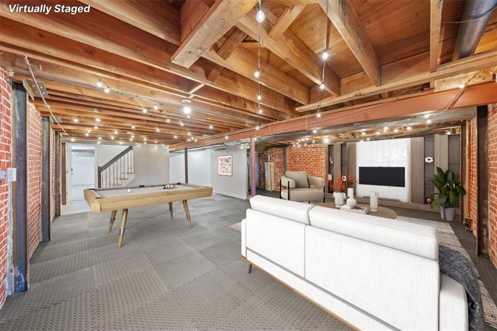 9932 Larsen Street — photo 19