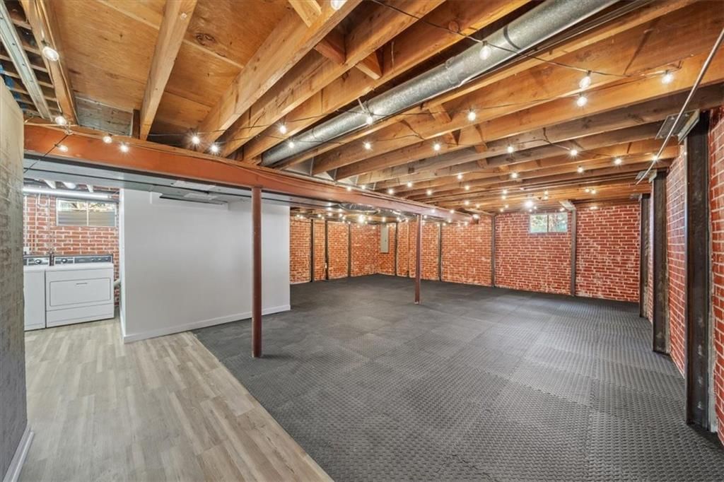 9932 Larsen Street — photo 20