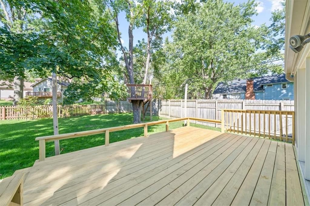 9932 Larsen Street — photo 25
