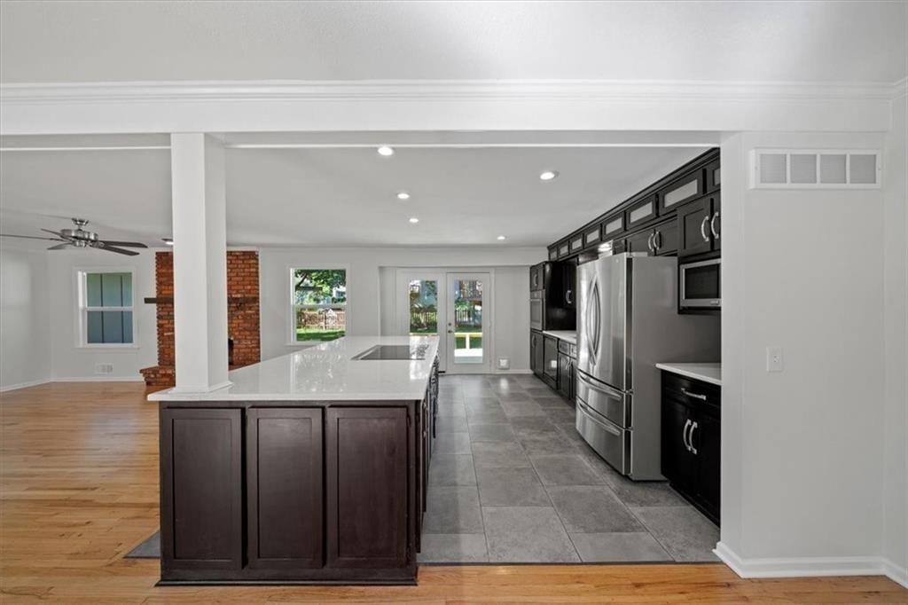 9932 Larsen Street — photo 9