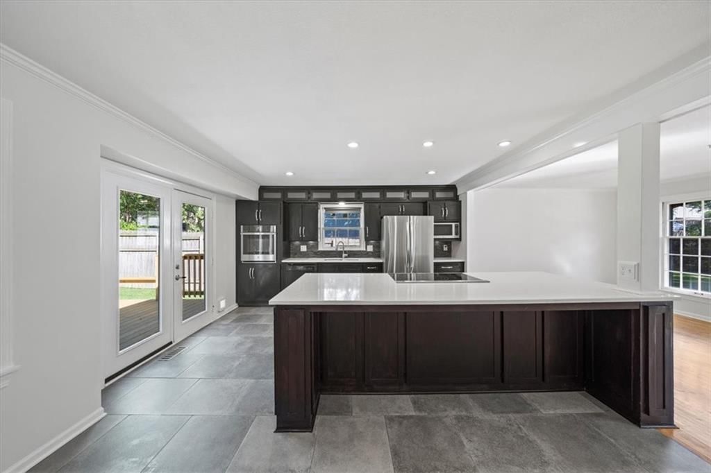 9932 Larsen Street — photo 10