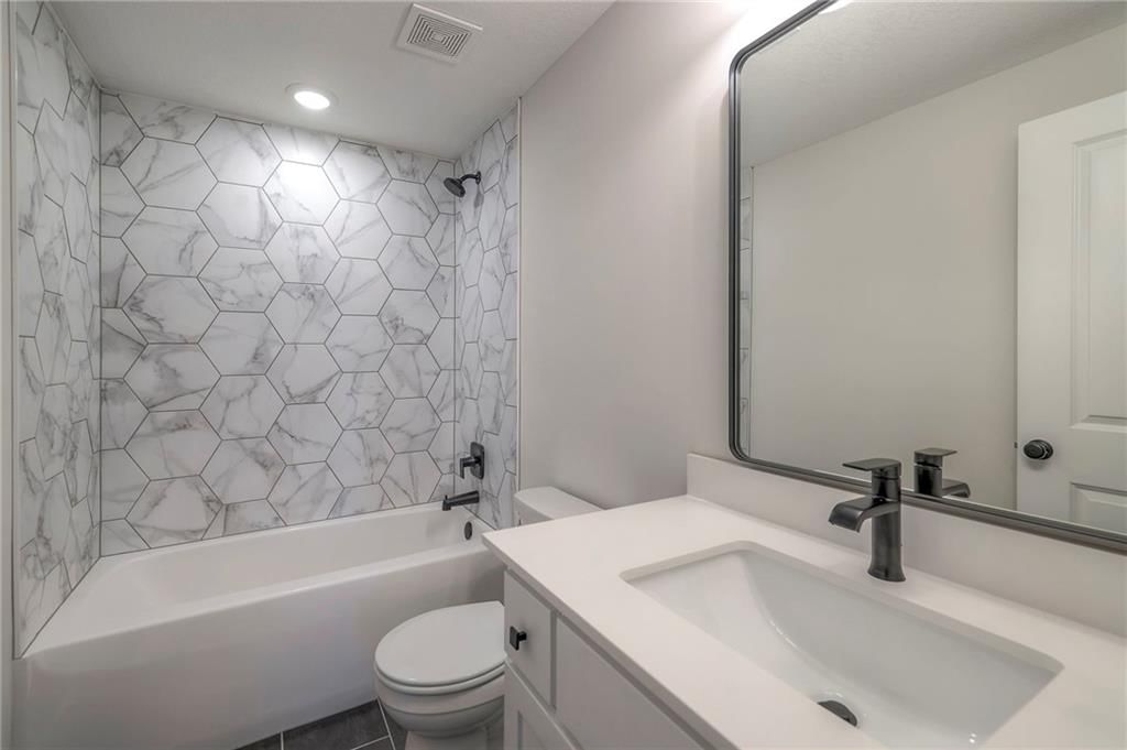 1012 Wilds Parkway — photo 49