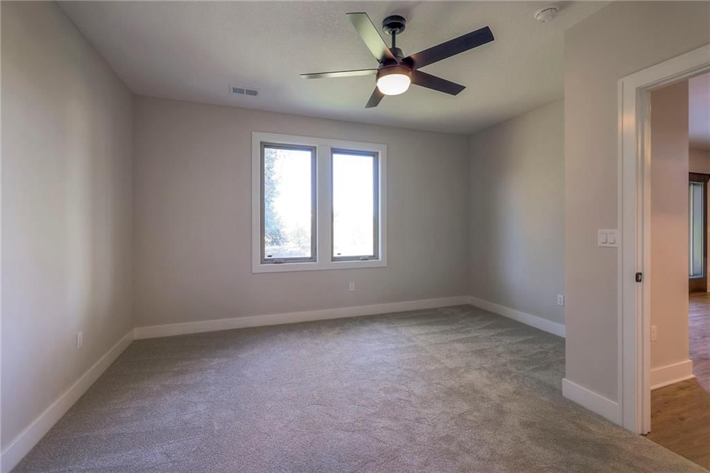 1012 Wilds Parkway — photo 50