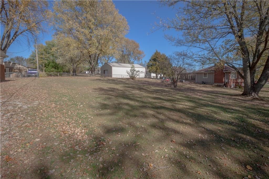 3024 Maplewood Drive — photo 3