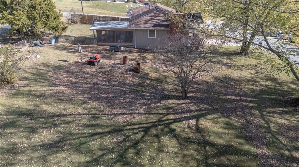 3024 Maplewood Drive — photo 4