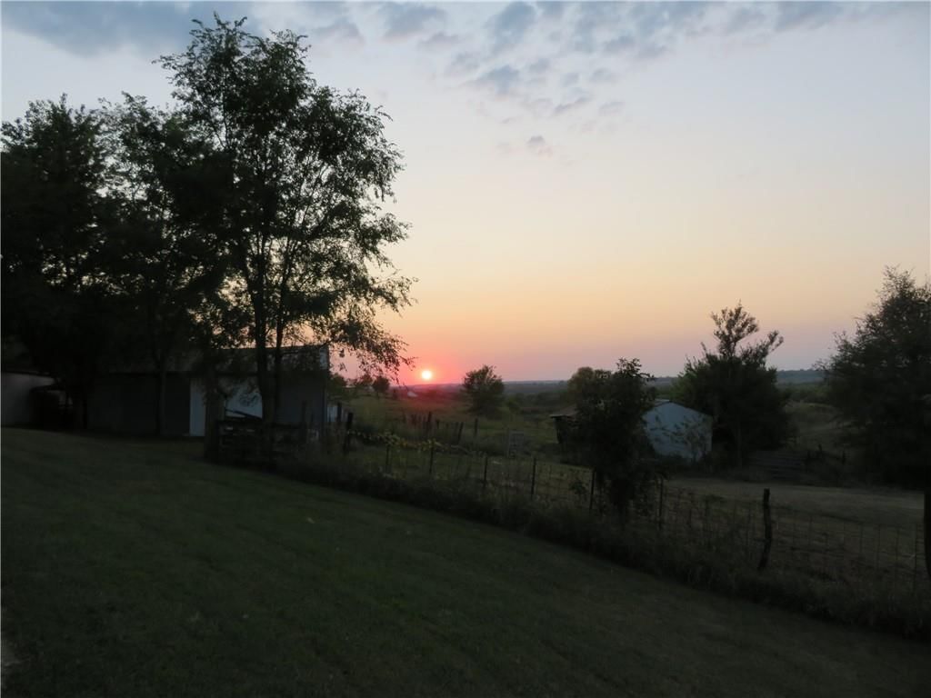 2721 Oak Road — photo 36