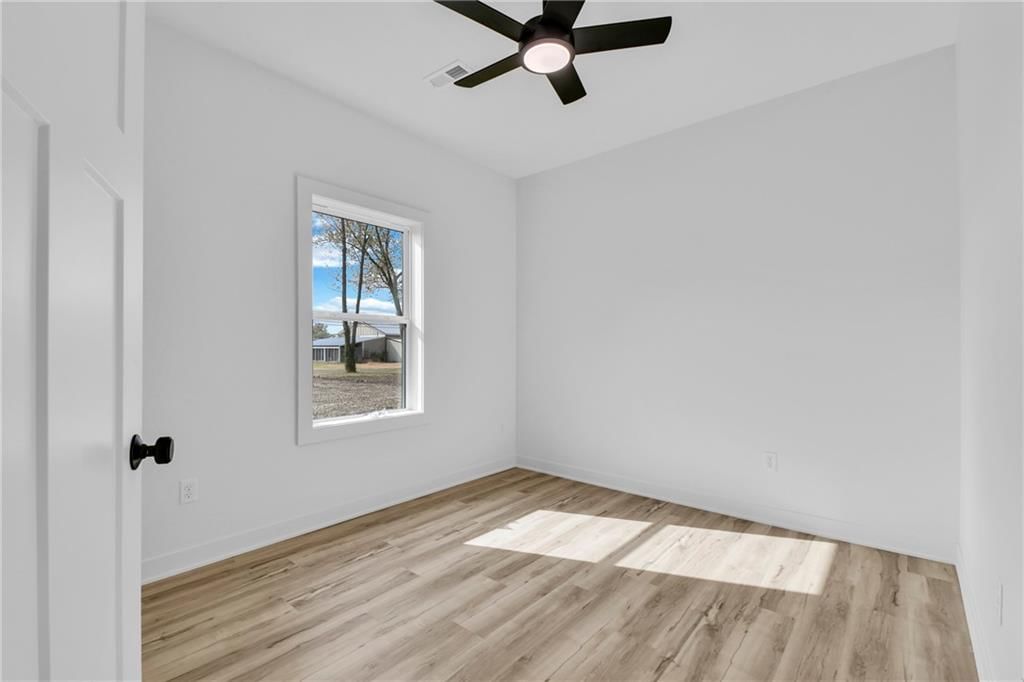 302 N Olive Street — photo 7