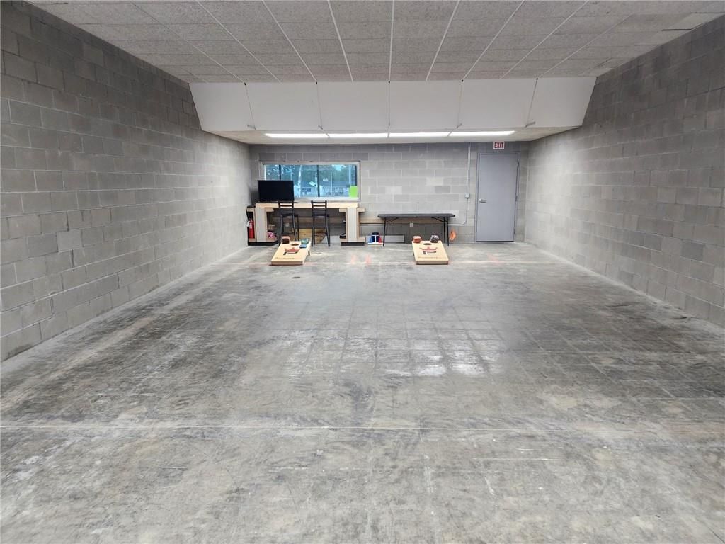 703 E Young Avenue — photo 12