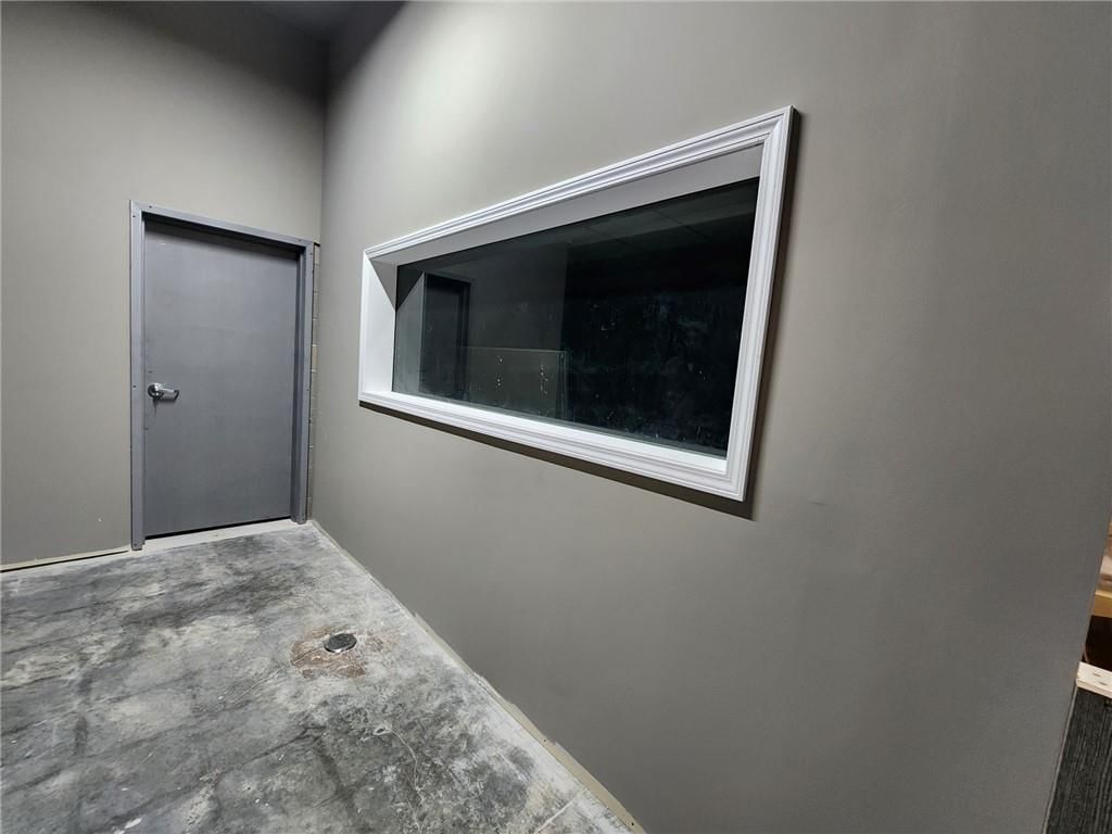 703 E Young Avenue — photo 15