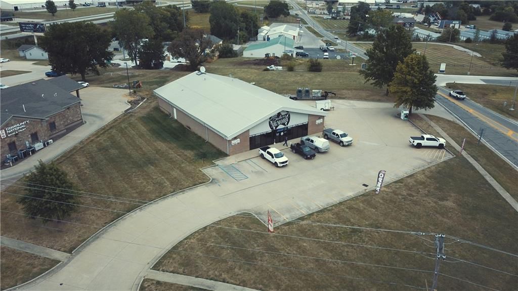 703 E Young Avenue — photo 3