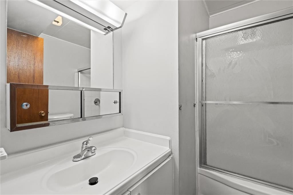 906 N 70th Street — photo 19