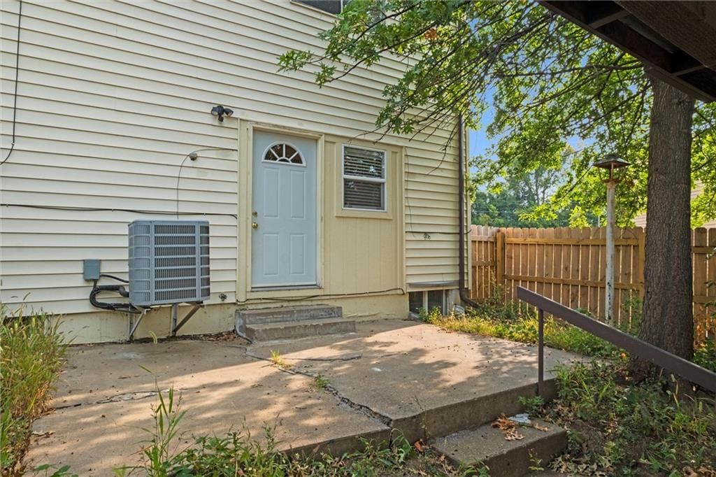 906 N 70th Street — photo 31