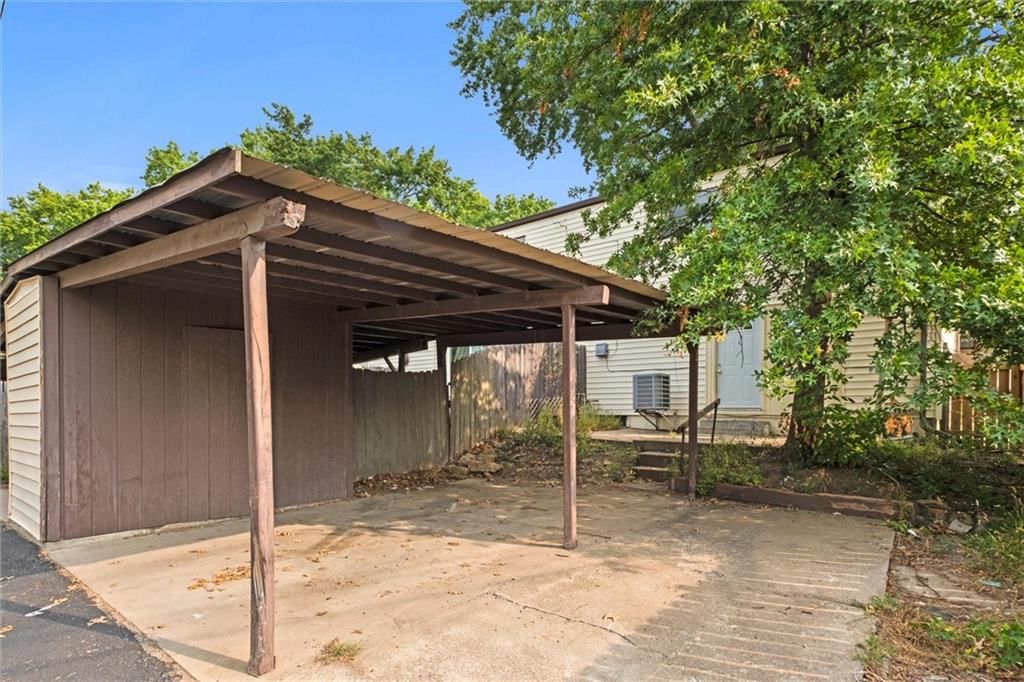 906 N 70th Street — photo 36