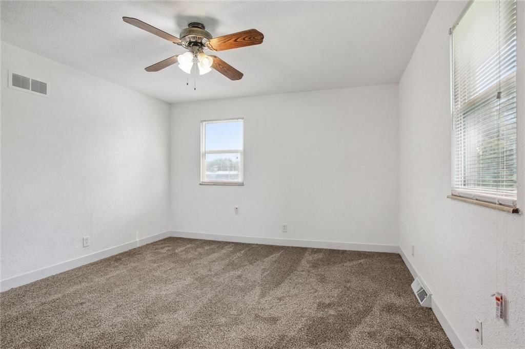 1101 W Elm Street — photo 14