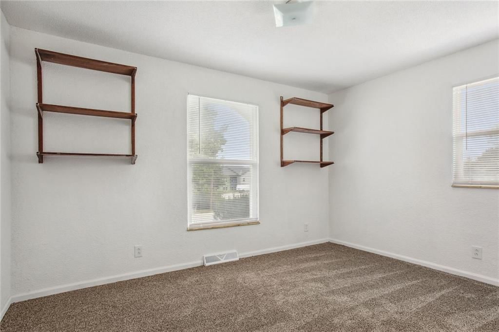 1101 W Elm Street — photo 16