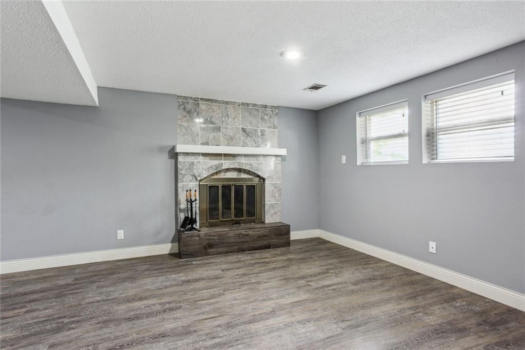 1101 W Elm Street — photo 19