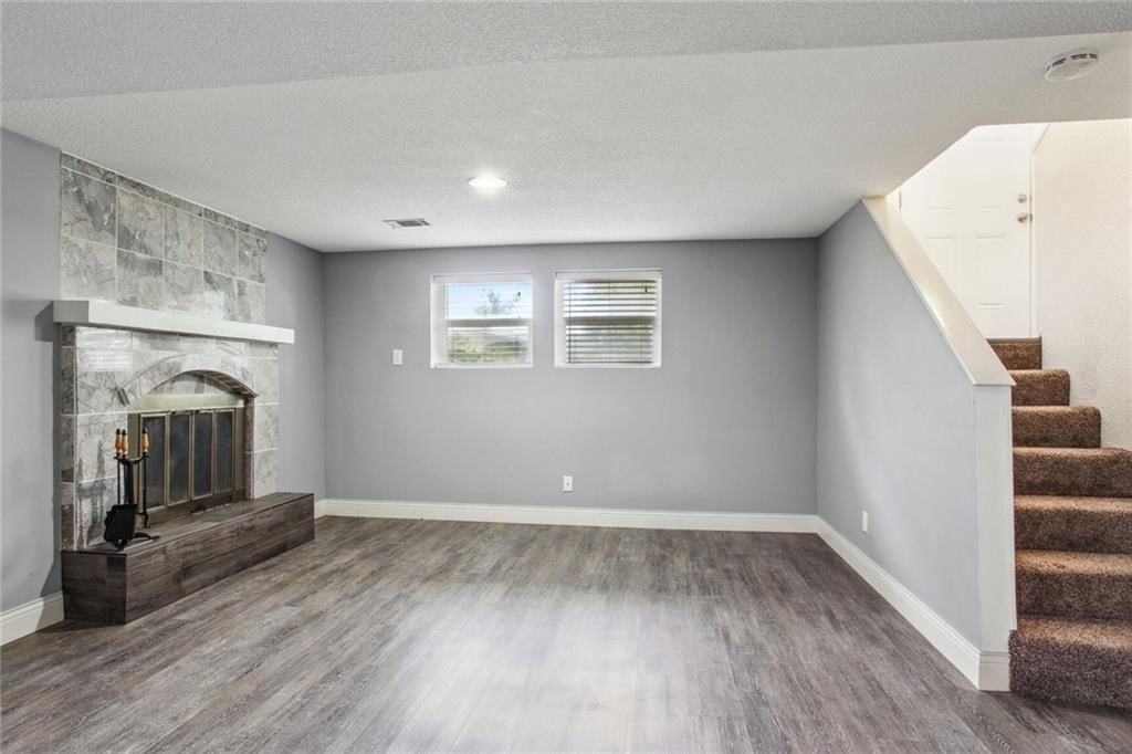 1101 W Elm Street — photo 20