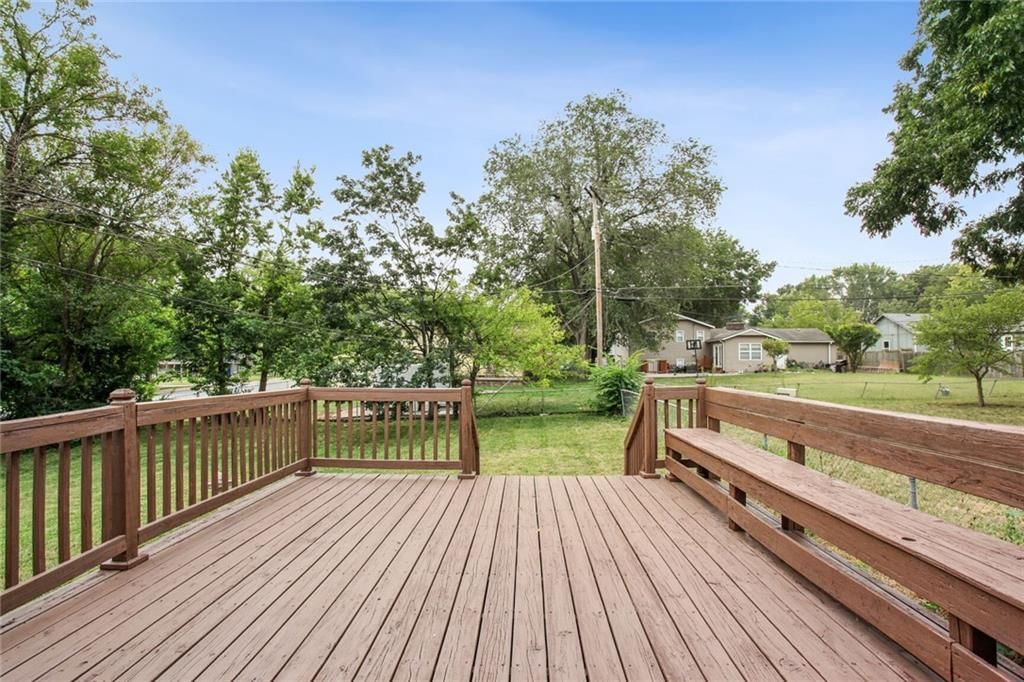 1101 W Elm Street — photo 23