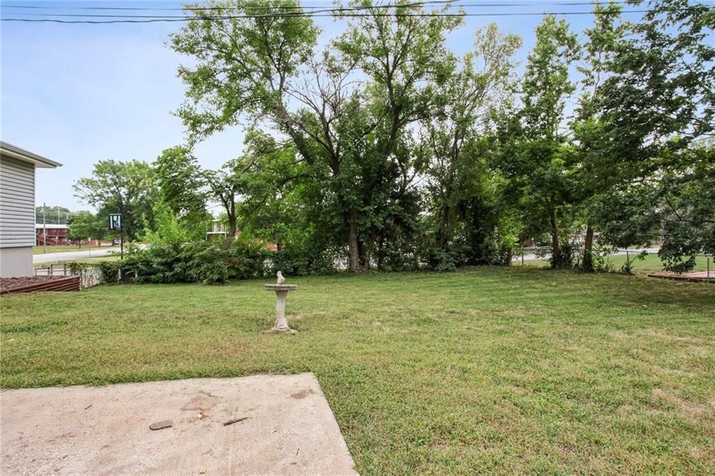 1101 W Elm Street — photo 24