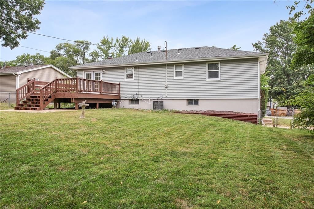 1101 W Elm Street — photo 25