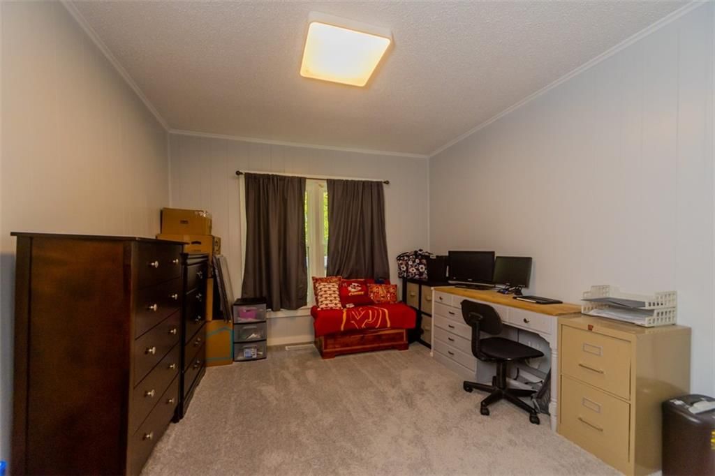 105 W Taylor Street — photo 20