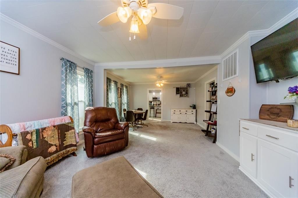 105 W Taylor Street — photo 7