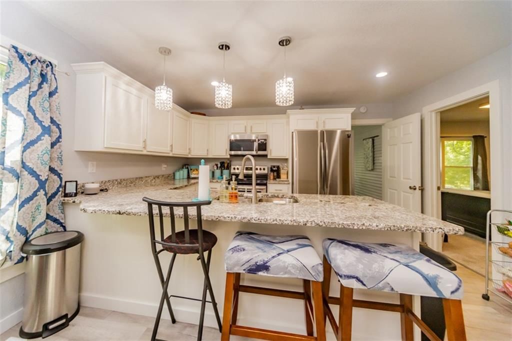 105 W Taylor Street — photo 8