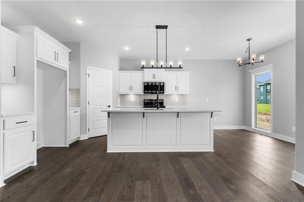 9022 N Monroe Avenue — photo 18