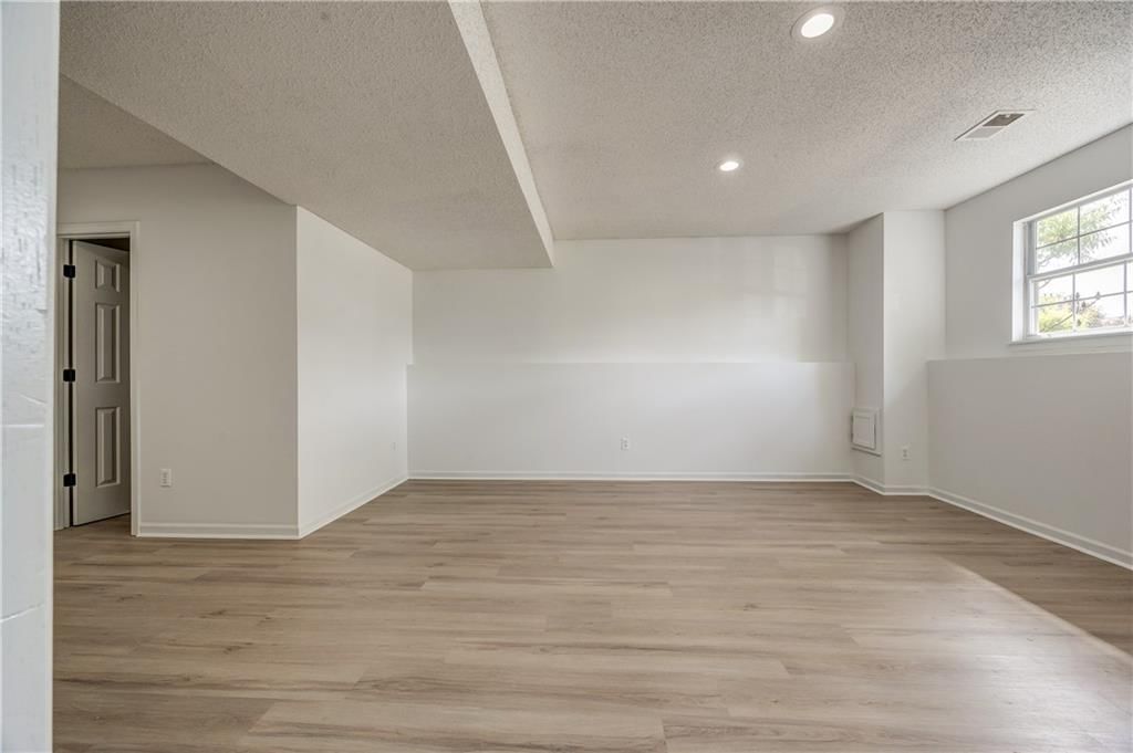 442 N Birch Street — photo 29