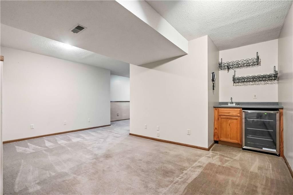 1202 Jeff Circle — photo 33