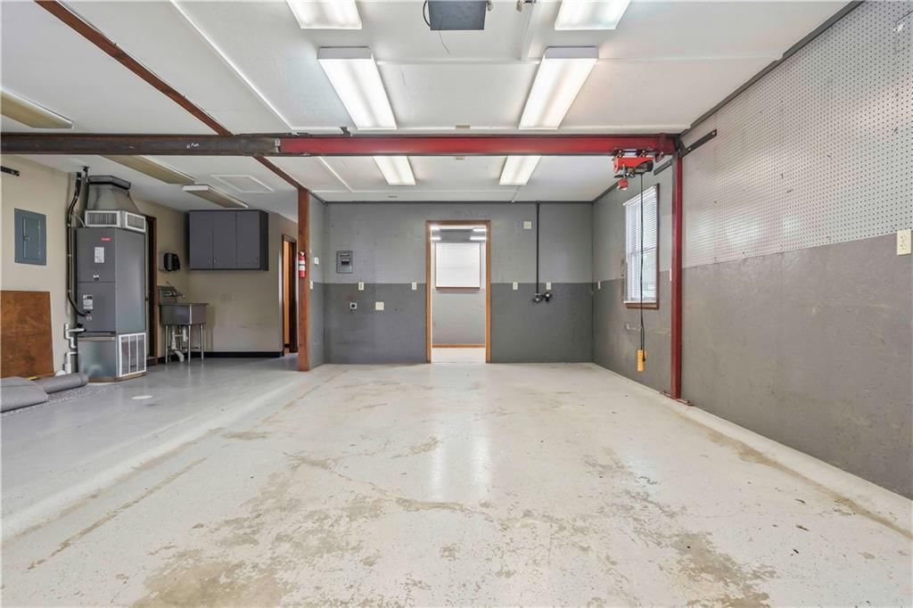 1202 Jeff Circle — photo 48