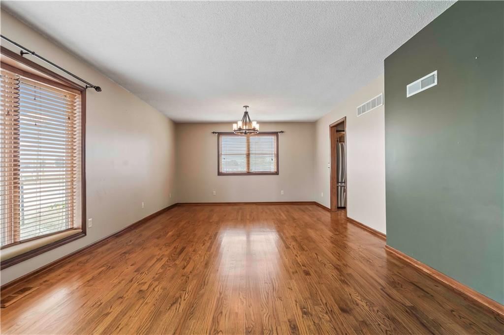 1202 Jeff Circle — photo 9