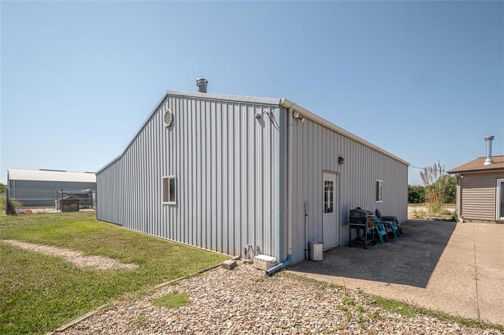 5026 Wallace Lane — photo 39