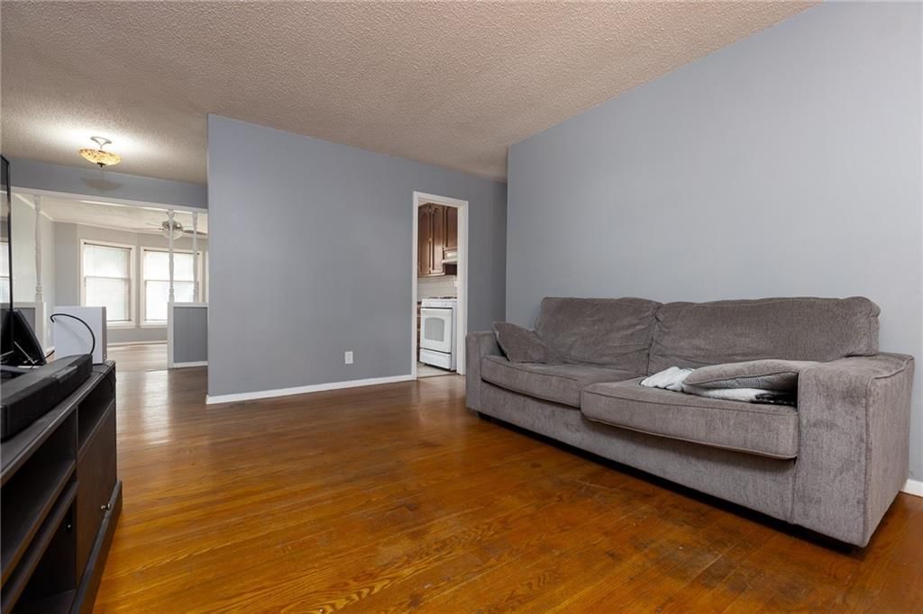 4013 S Osage Street — photo 2