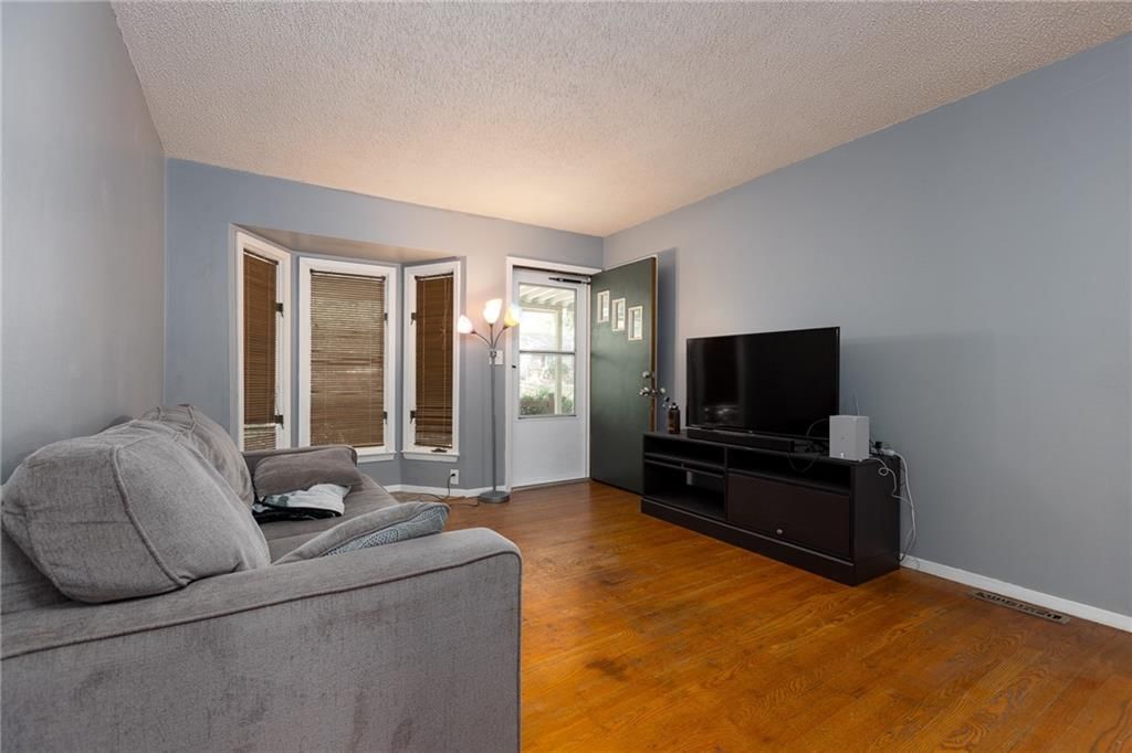 4013 S Osage Street — photo 4