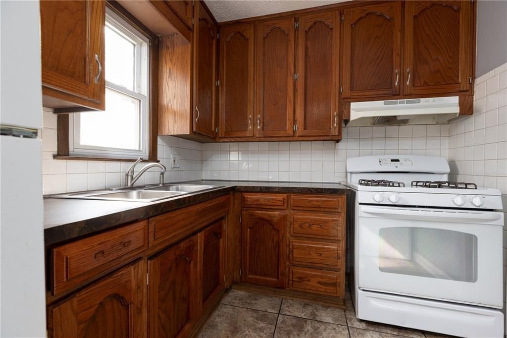 4013 S Osage Street — photo 6