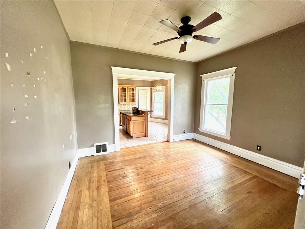 601 E Clay Street — photo 12