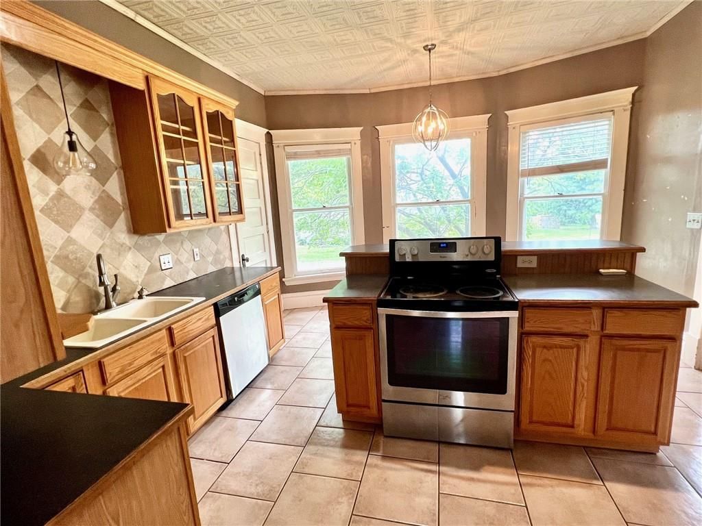 601 E Clay Street — photo 10