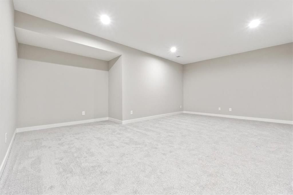 25010 W 94th Terrace — photo 24