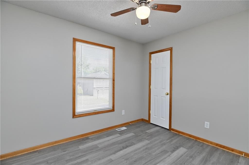 1911 NE 2nd Street — photo 16