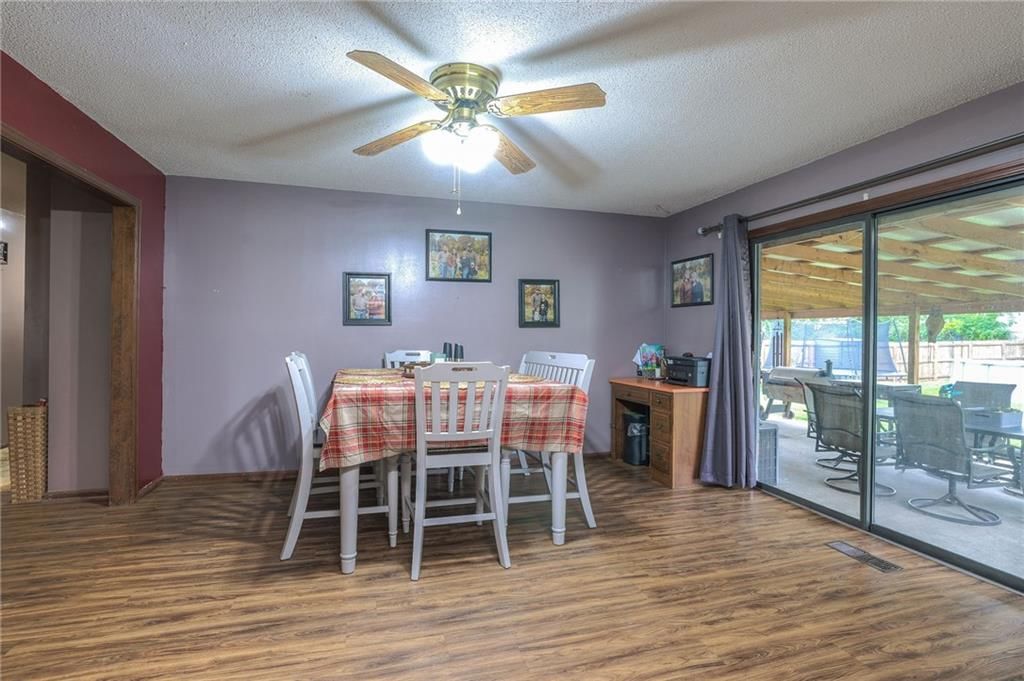 402 E Meadowlark Drive — photo 19