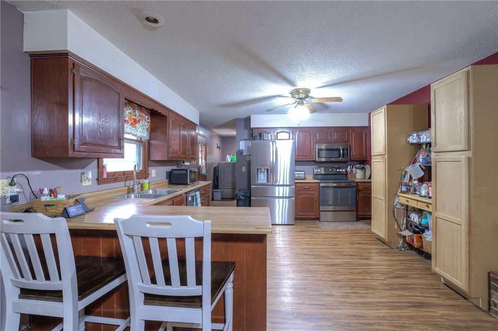 402 E Meadowlark Drive — photo 23