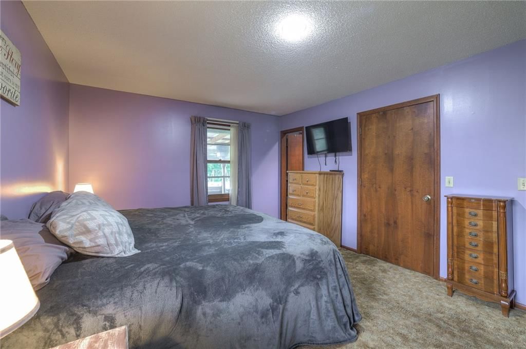 402 E Meadowlark Drive — photo 32