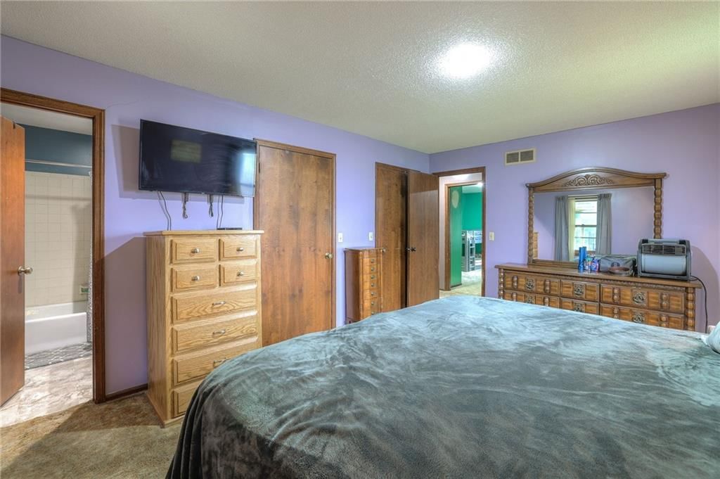 402 E Meadowlark Drive — photo 33